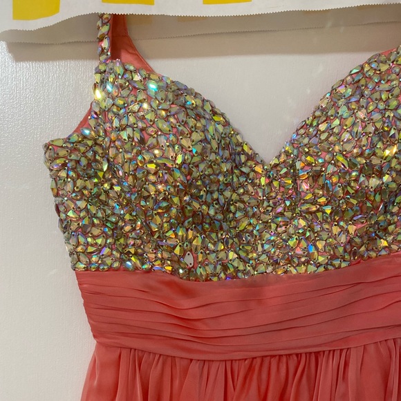 La Femme 16813 in Coral Prom/Homecoming Dress - Picture 5 of 5